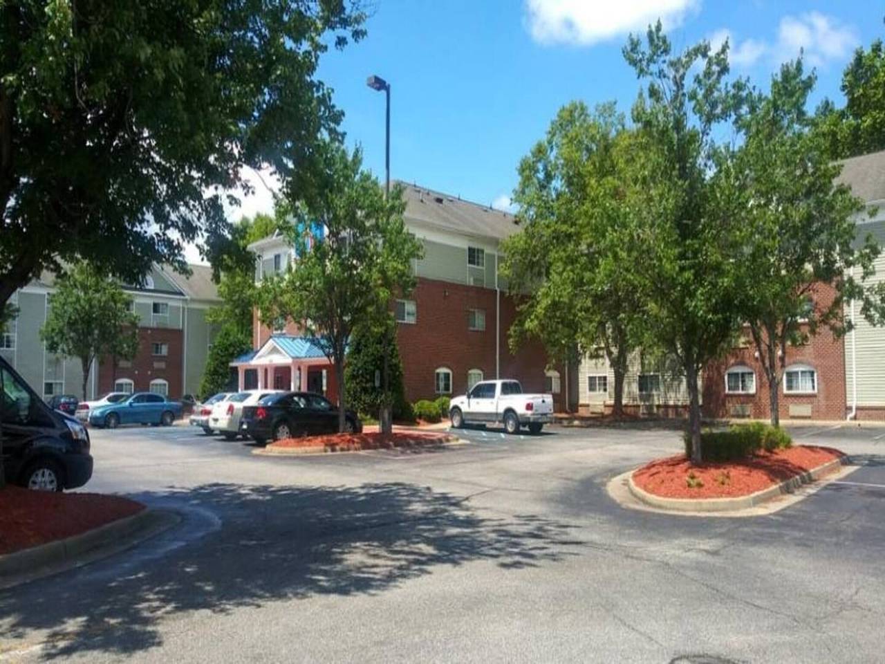 Entire apartment, 1 Queen Bed|Ada/Ri Shower/Smk/Kitchen in Hampton (VA), Hampton City