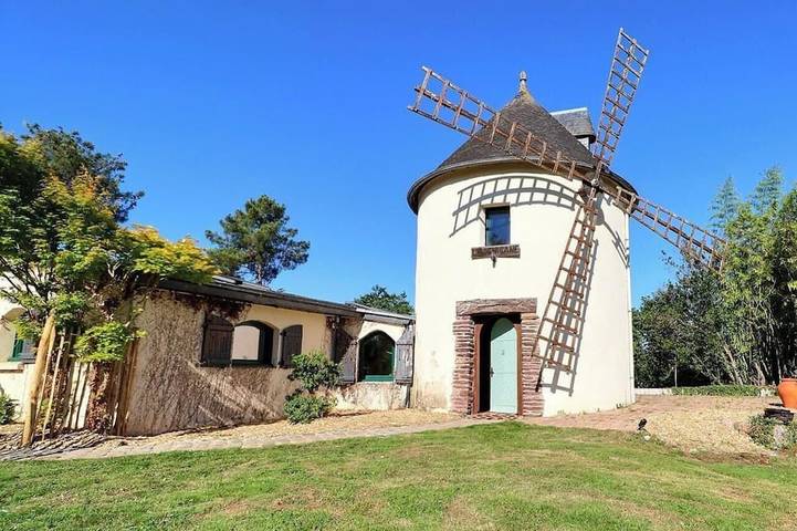 Location de vacances pour 2 personnes, avec Terrasse et Jardin à Orgères