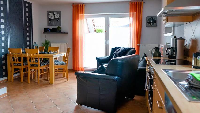 Ferienhaus für 5 Personen, mit Whirlpool und Garten sowie Sauna und Terrasse in Horumersiel