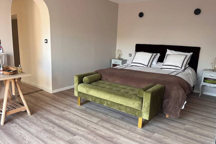 Location de vacances pour 6 personnes, avec jardin à Sussargues - 3