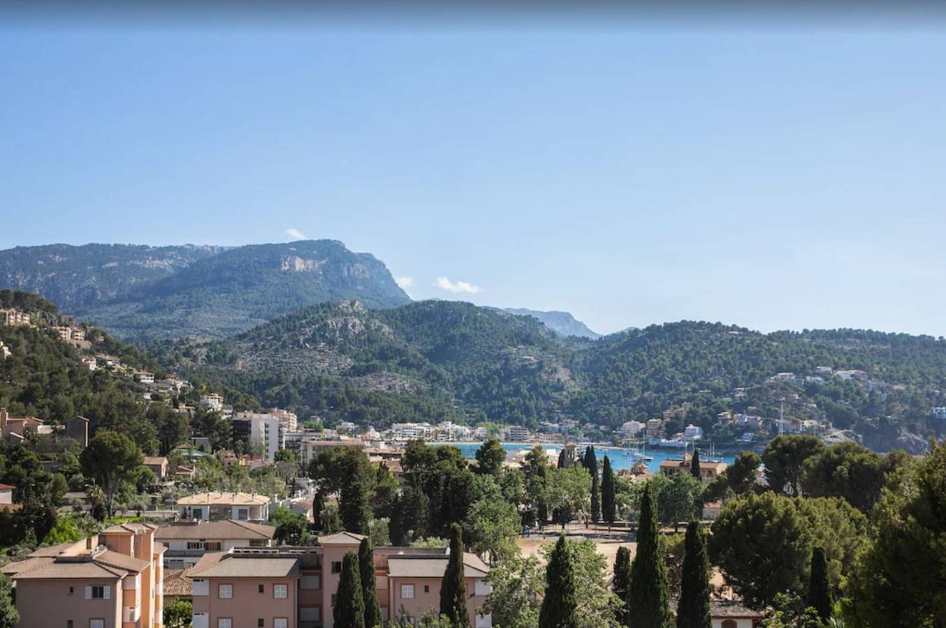 Luxury Villa Ona with Sea & Mountain View, Pool, A/C, Wi-Fi, Garden, Terrace & Balcony in Port de Sóller, Sóller