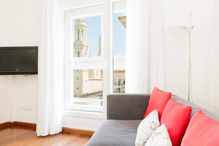 Escapadas de fin de semana para 3 personas, con Vistas en Zaragoza