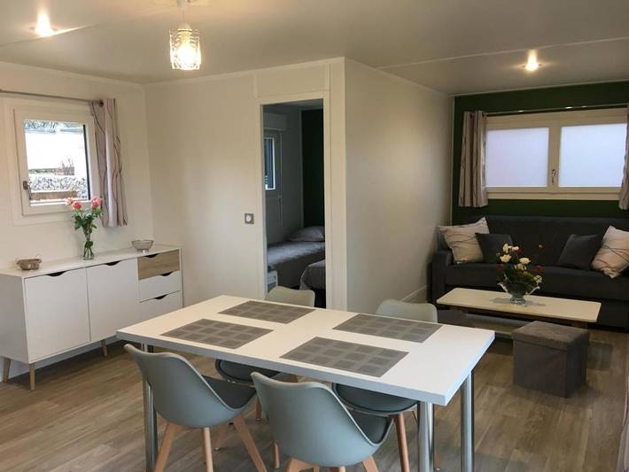 Location de vacances pour 4 personnes, avec terrasse à Lhommaizé