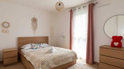 Location De Vacances pour 4 Personnes dans Caluire-et-Cuire, Rhône, Photo 2