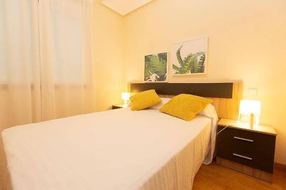 Entire apartment, Ocean 5 Low 3 Bedrooms V Sea in Barreiros, Galician Coast