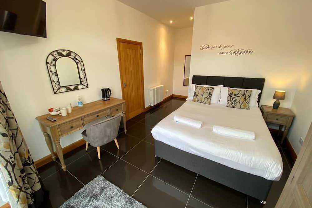 Doppelzimmer-Komfort-Ensuite mit Dusche-Double Room in Stockton-on-Tees
