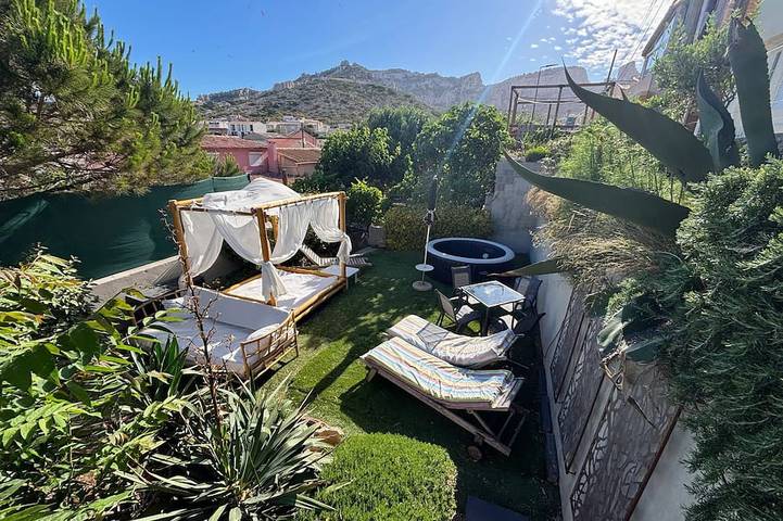 Location de vacances pour 4 personnes, avec jardin et balcon dans Les Goudes
