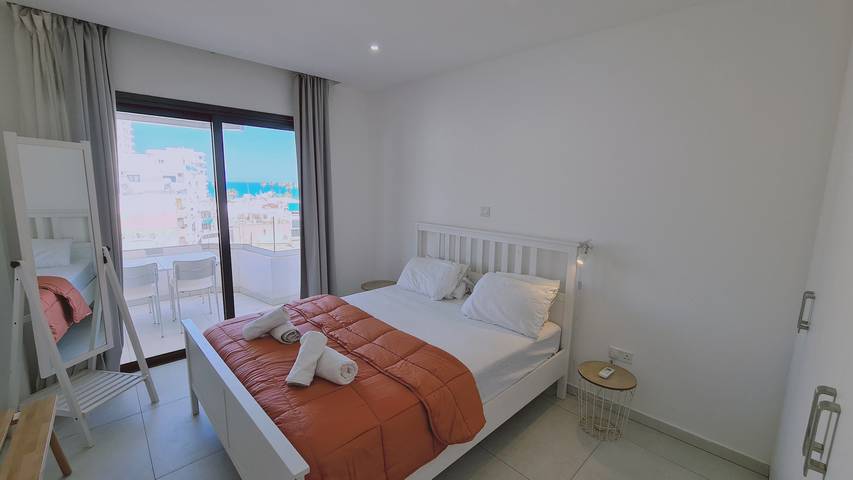 Ferienwohnung für 6 Personen, mit Balkon in Larnaka - 2