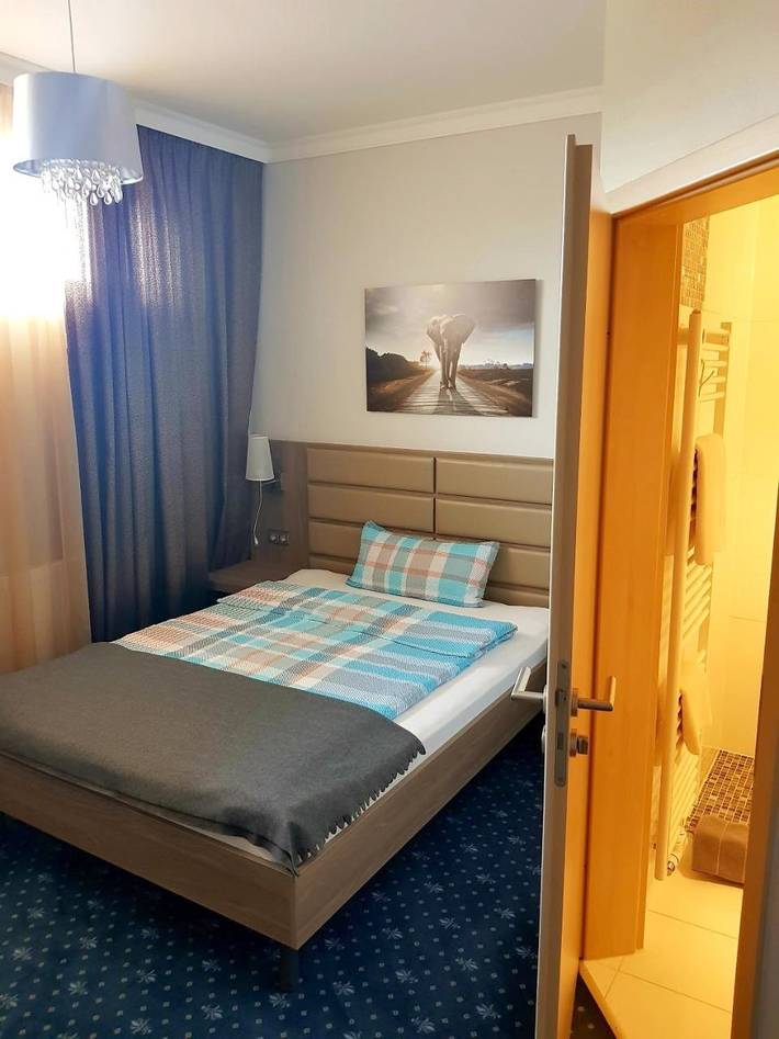 Hotel für 12 Personen, mit Terrasse und Garten in Landkreis Aichach-Friedberg - 4