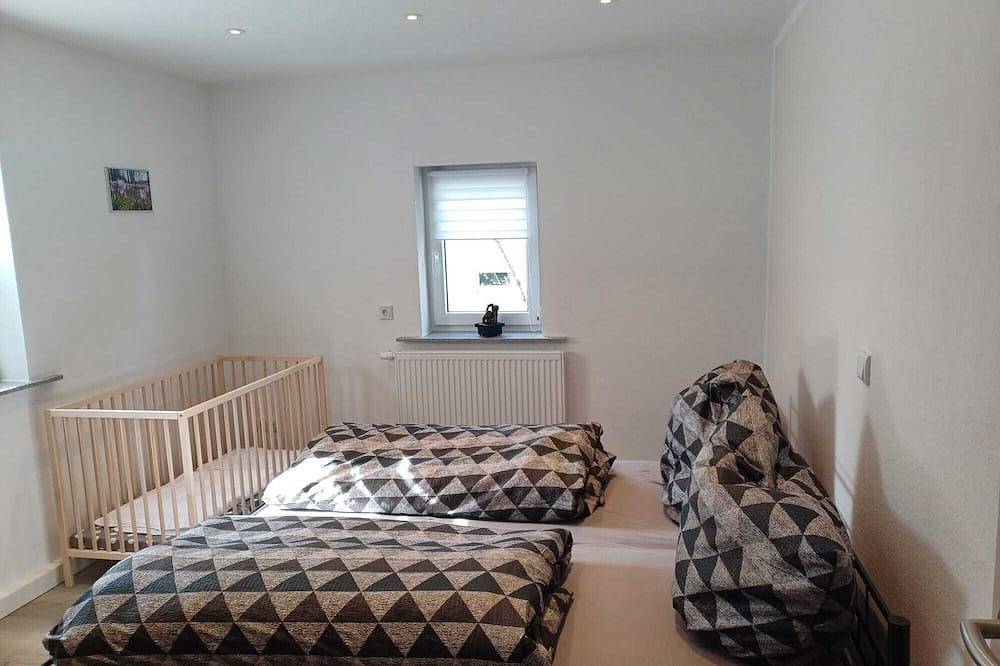 Ganze Wohnung, Moderne Ferienwohnung - Jetzt neu mit Sportraumnutzung! in Drebach, Erzgebirge