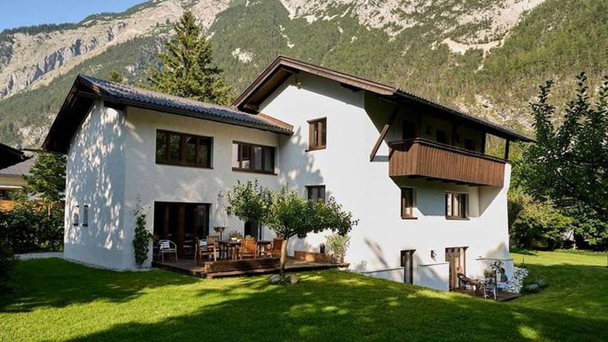 Ferienwohnung für 10 Personen, mit Sauna und Garten