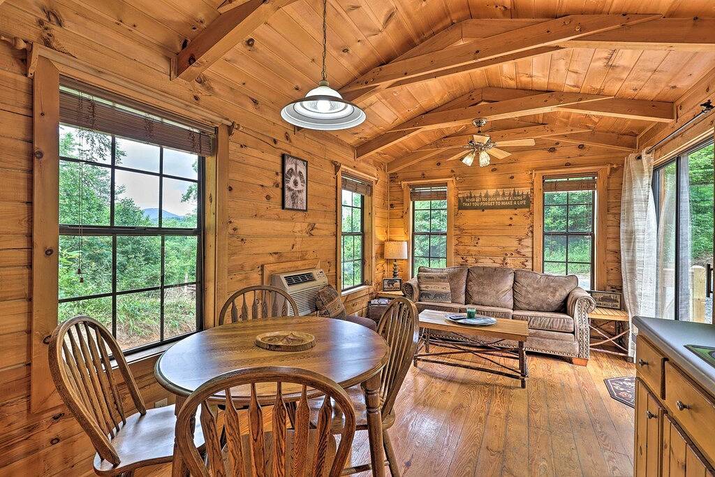 Quaint Log Cabin w/ Views Near West Jefferson in Ashe County