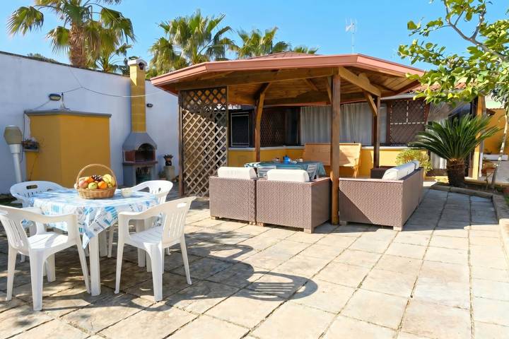 Location de vacances pour 10 personnes, avec piscine, animaux acceptés à Torre Dell'orso - 3