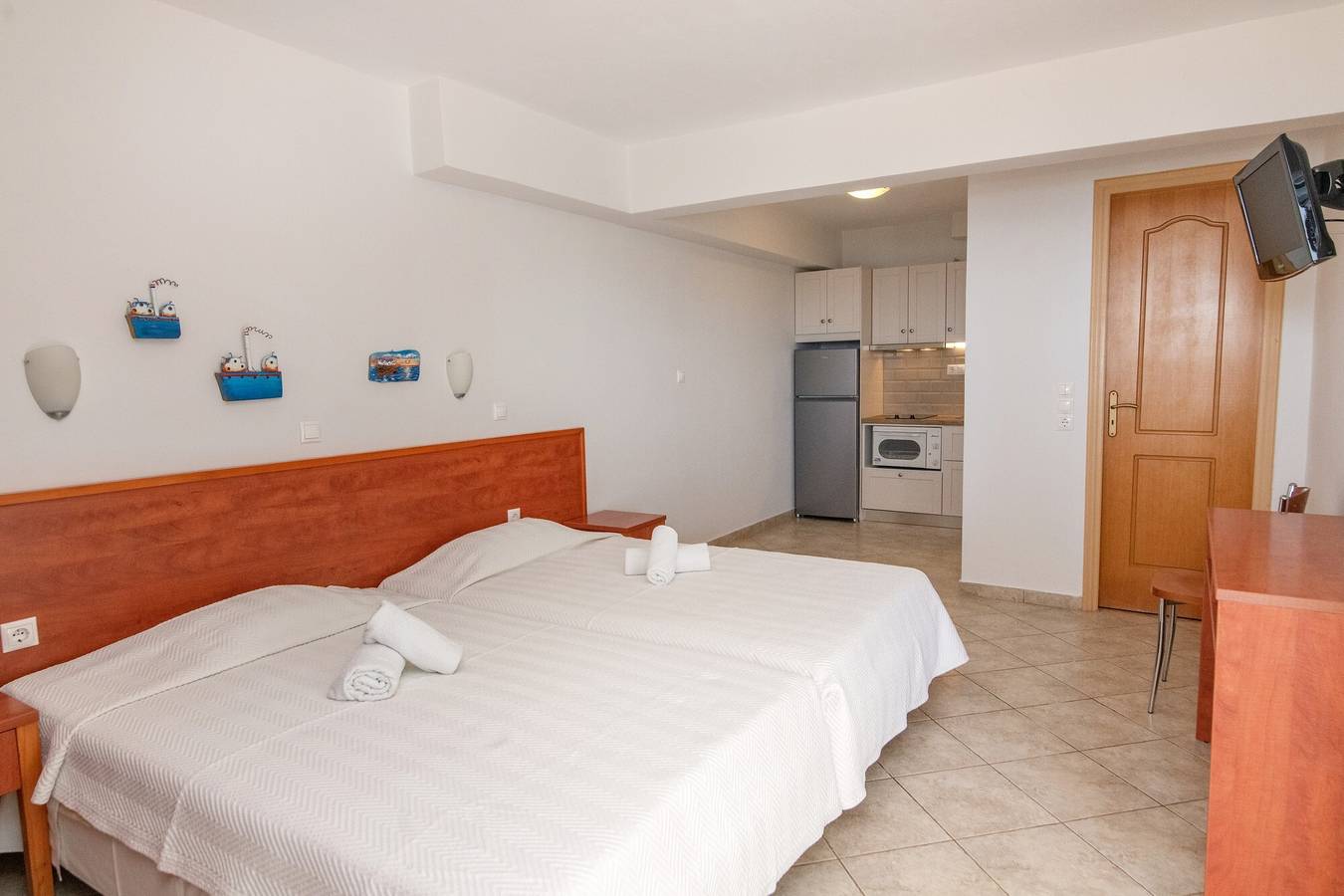 Casa de férias 'Anemologio 202 Studio Tinos' com vista para o mar, Wi-Fi e ar condicionado in Ormos Agiou Ioannou, Tinos