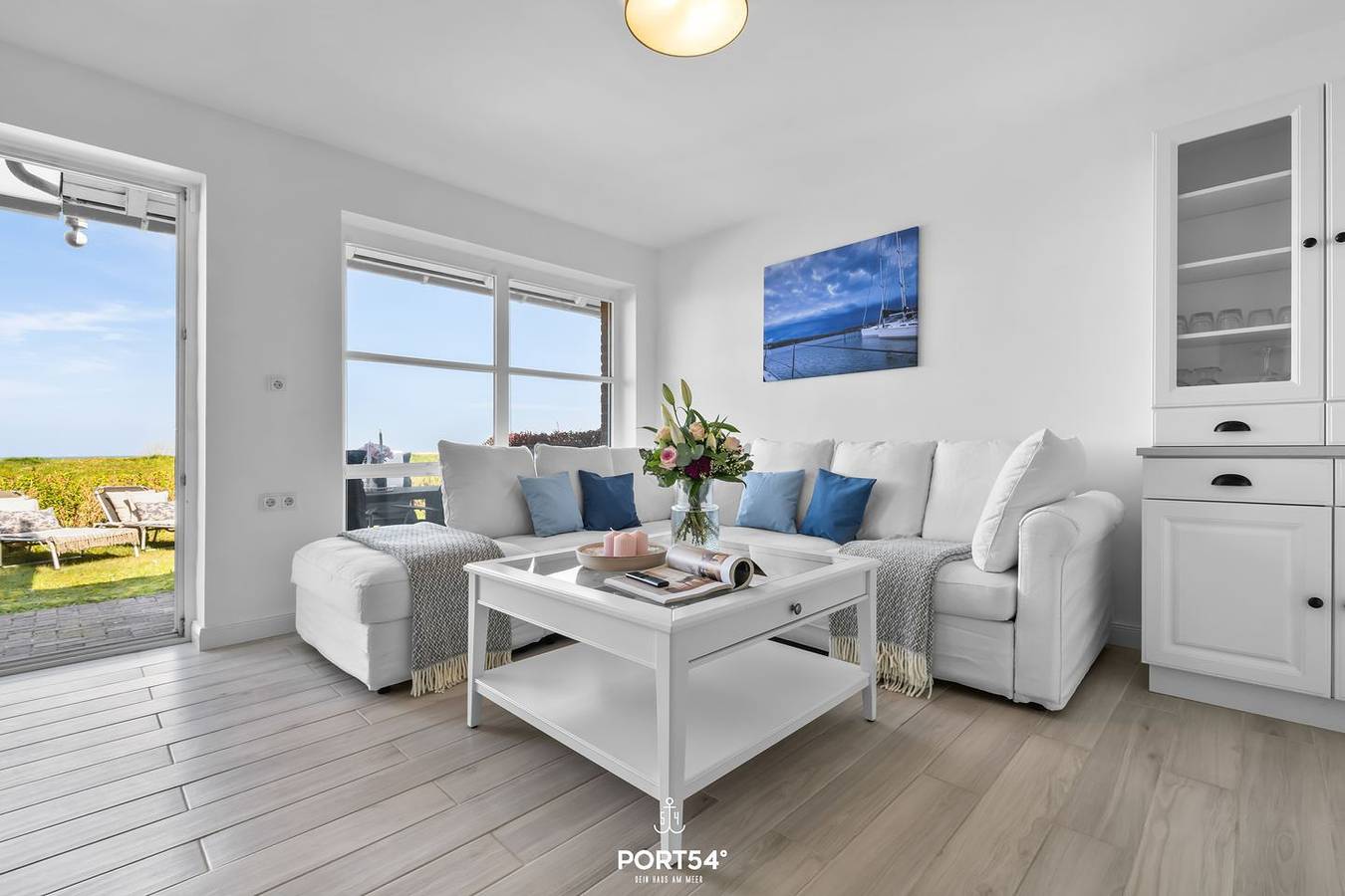 Ganze Wohnung, Ferienwohnung "Strandblick" - Erste Reihe mit fantastischem Blick auf die Ostsee in Wendtorfer Strand, Stein