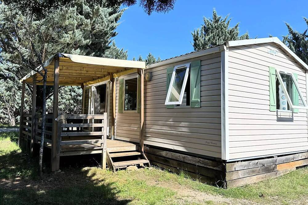 Mobil-home Classique 3 pièces 4/5 personnes in Saint-Genis (homonymie), Région de Gap