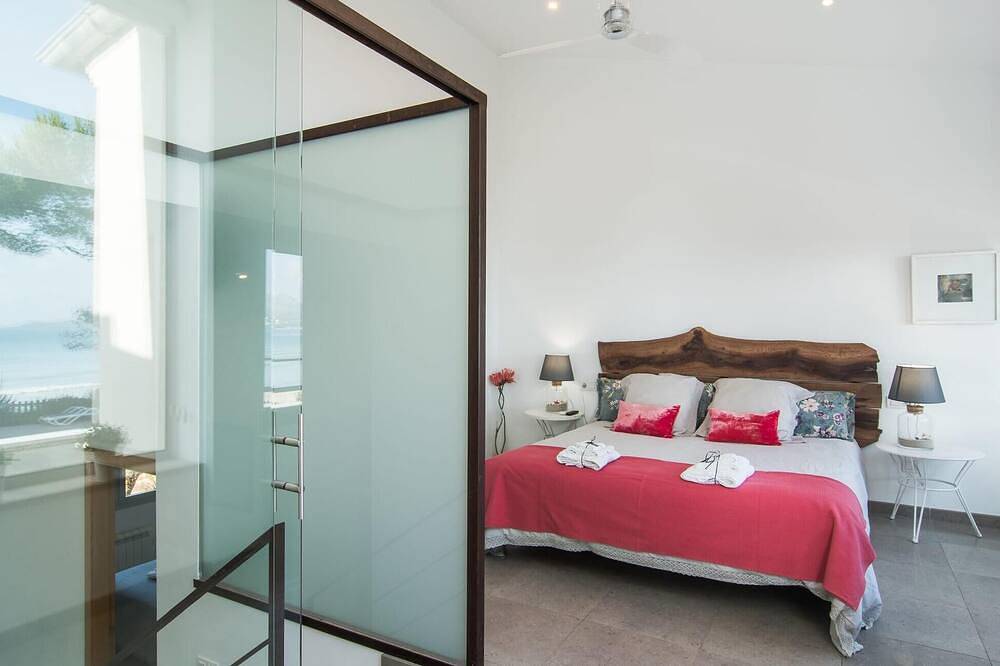 Cristina Cladera Crespi in Playa de Muro, Muro