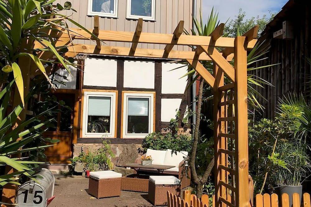 Ganze Wohnung, Ferienwohnung Zum Wilden Wein - Zum Wilden Wein, Fewo, Dusche, Wc, 1 Schlafraum in Uslar, Weserbergland