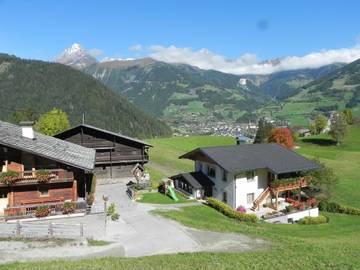 Ferienwohnung für 5 Personen, mit Ausblick und Garten, kinderfreundlich in Osttirol
