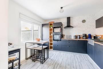 Maison De Vacances pour 11 Personnes dans Bouvaincourt-sur-Bresle, Région d'Abbeville, Photo 1