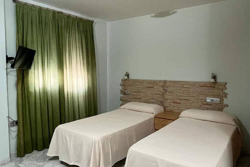 Entire apartment, Acogedora Suite con Balcón a dos Minutos de la Playa de Regla in Chipiona, Costa de la Luz