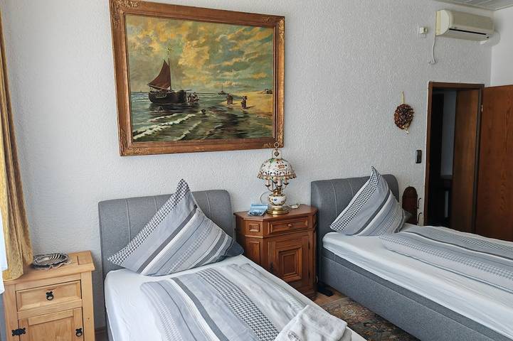 Gîte pour 5 personnes, avec jacuzzi dans Grafenwohr - 4