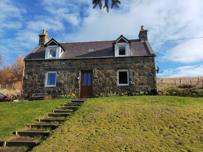 Log cabin for 4 people, with garden the Highlands