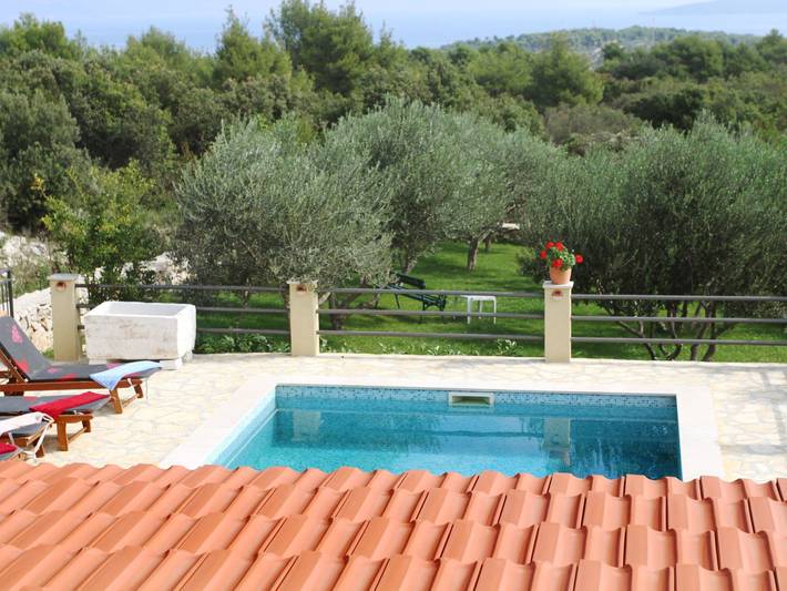 Geräumige Ferienvilla mit Pool und Meerblick in Šolta (Split-Dalmatien), Grohote