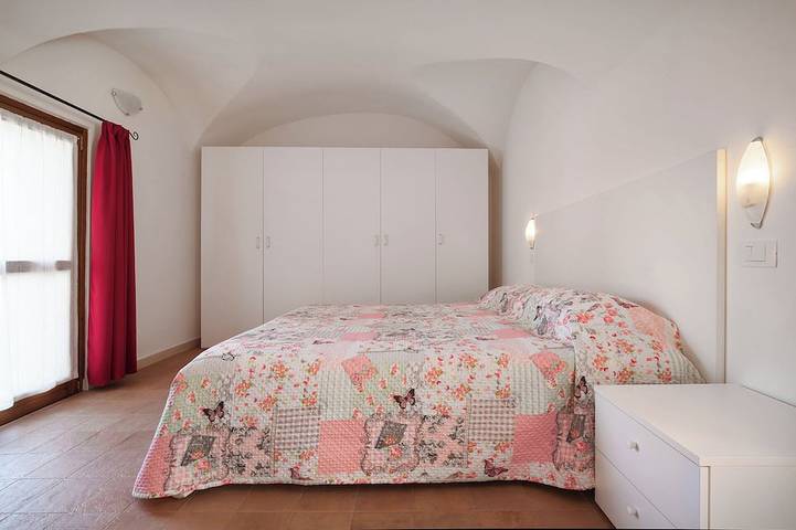 Ganze Wohnung, Casa Bacio-Apartment im historischen Zentrum von Cassone in Cassone di Malcesine, Malcesine