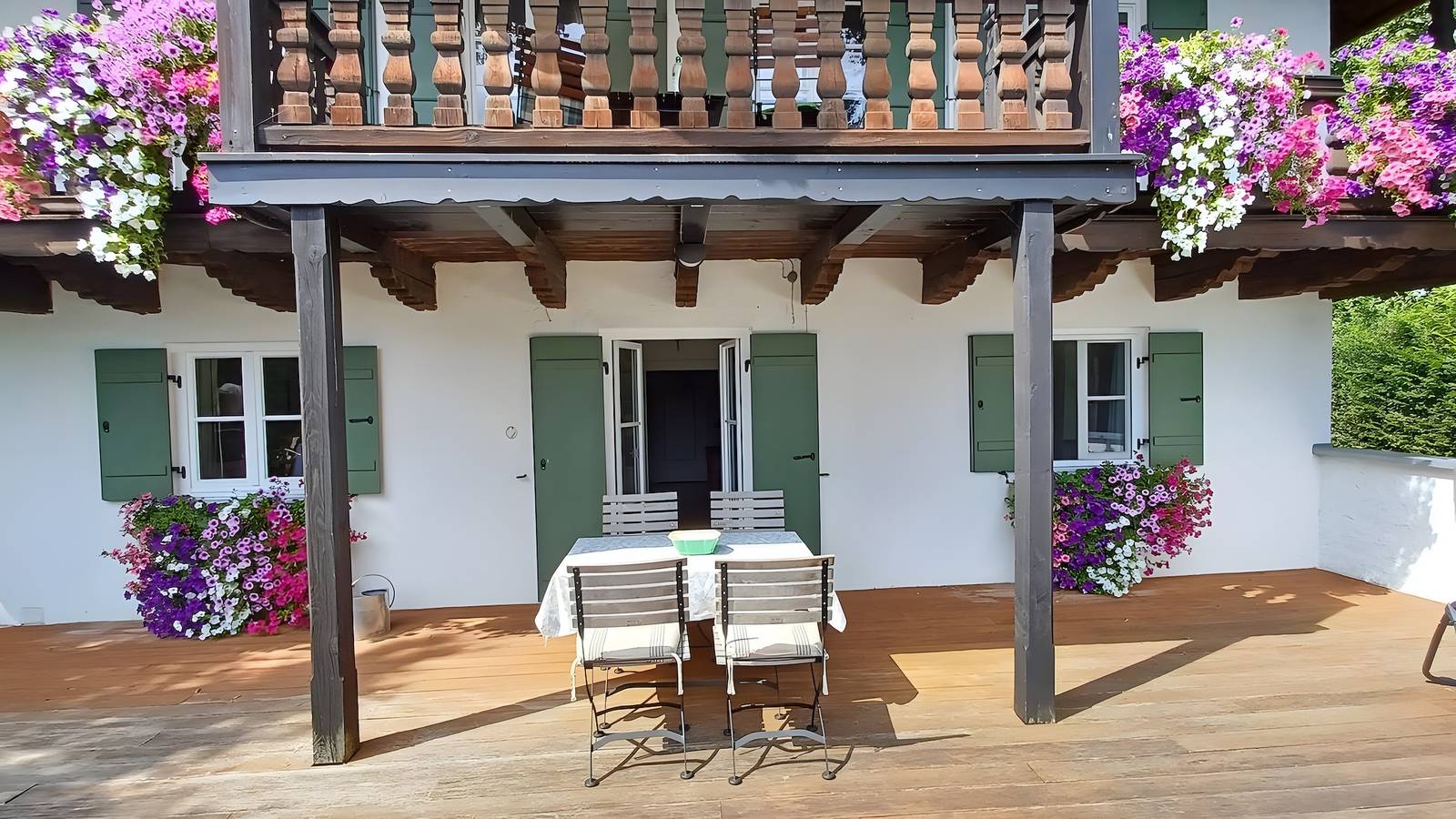 Ganze Wohnung, Sehr ruhig, idyllisch, große Terrasse und Gemeinschaftsgarten in Gstadt am Chiemsee, Chiemsee