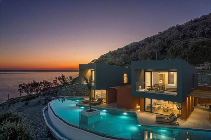 Apartamento para 3 personas, con vistas además de terraza y piscina en Lesbos