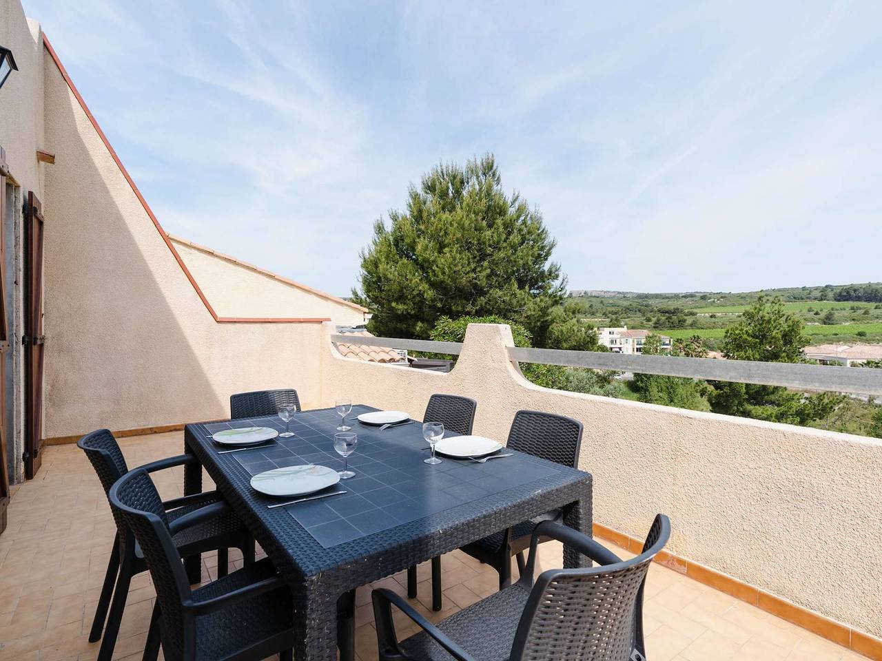 Villa familiale spacieuse à Narbonne-Plage pour 6 pers, parking privé, animaux admis in Narbonne Plage, Narbonne