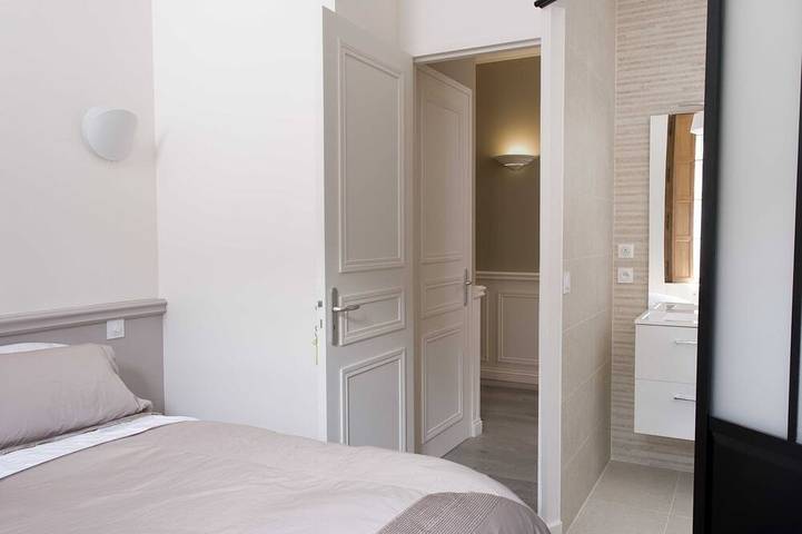 Entire apartment, Sasha - Appartement-Salle de bain in Beaune, Beaune region