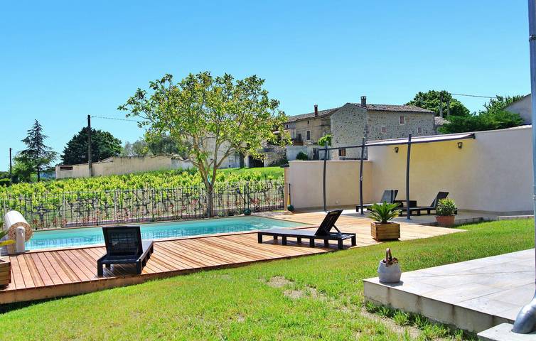 Apartamento de 110m2 con TV, Piscina y Parking - Cerca del Restaurante Otentic Fresh Food in Lagorce, Ardèche