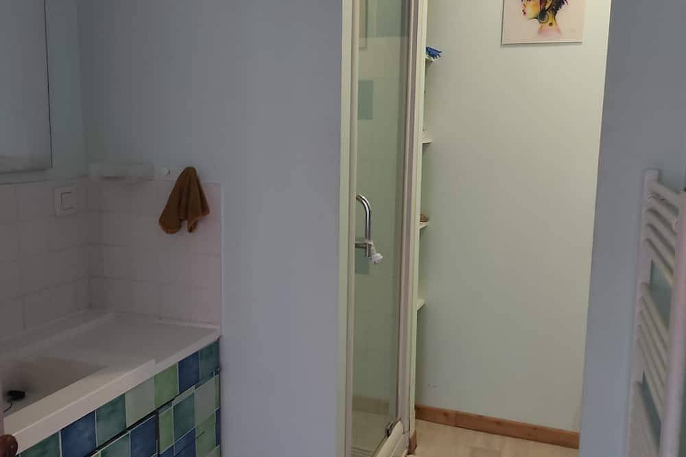 Ganze Wohnung, Bright, quiet 53 m2 apartment, conveniently located (port/market/royal harbor) in Rochefort, Rochefort und Umgebung