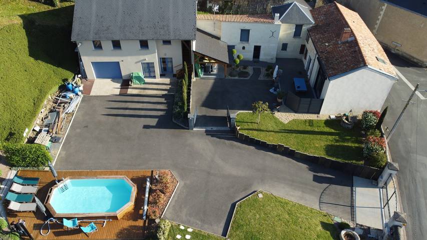 Appartement de vacances pour 6 personnes, avec Balcon ainsi que Jardin et Piscine
