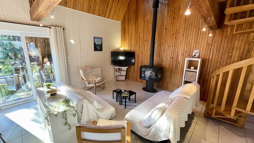 Villa pour 8 personnes, avec jardin en Auvergne