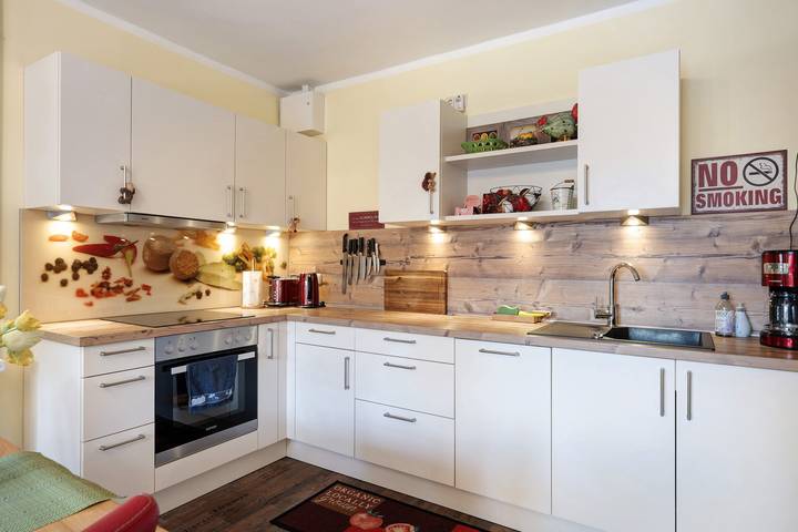 Entire apartment, Apartment 'Ferienwohnung Südermarsch' with Private Terrace, Shared Garden and Wi-Fi in Elpersbüttel, Dithmarschen