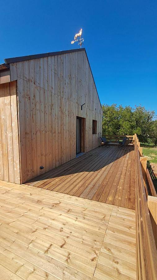 Gîte pour 8 personnes, avec piscine ainsi que terrasse et vue, animaux acceptés à Beauregard-de-Terrasson - 2