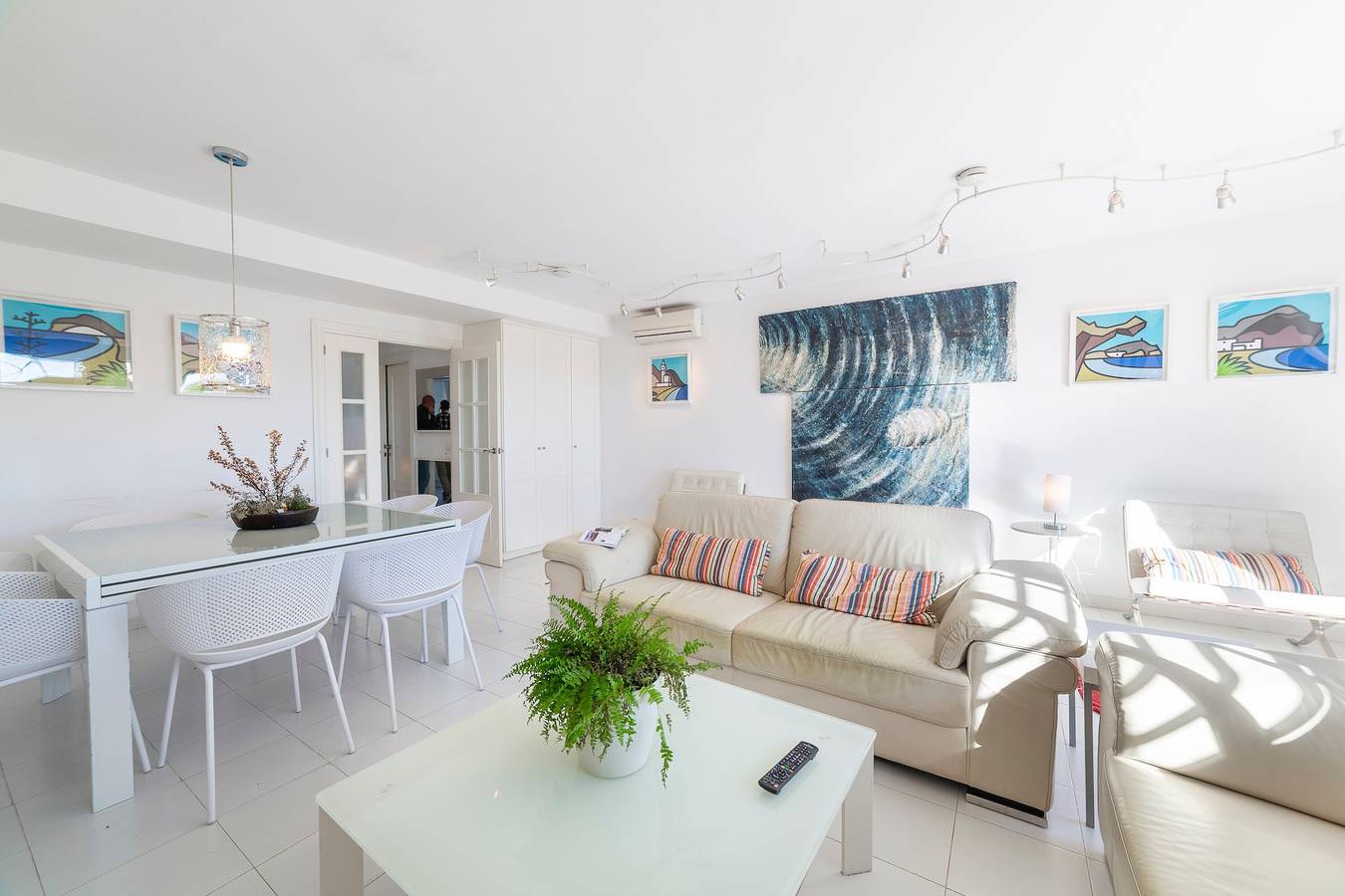 Casa vacanze "Casa Minuni" con vista mare, terrazza, balcone, aria condizionata e Wi-Fi in Retamar, Almería