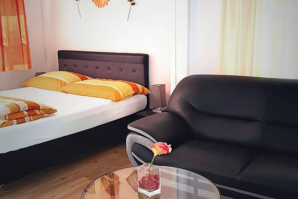 Bungalow  with Attached Parking and Private Terrace near to Lavey Les Bain. in St-Maurice, Saint-Maurice (Schweiz)