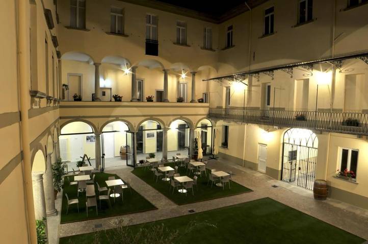 Hôtel pour 2 personnes, avec Terrasse et Jardin à Omegna