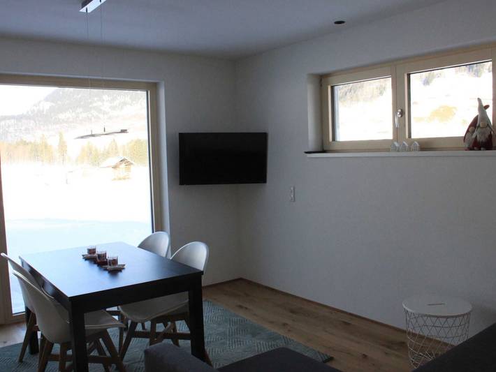 Ferienwohnung für 6 Personen, mit Balkon und Garten in Schoppernau