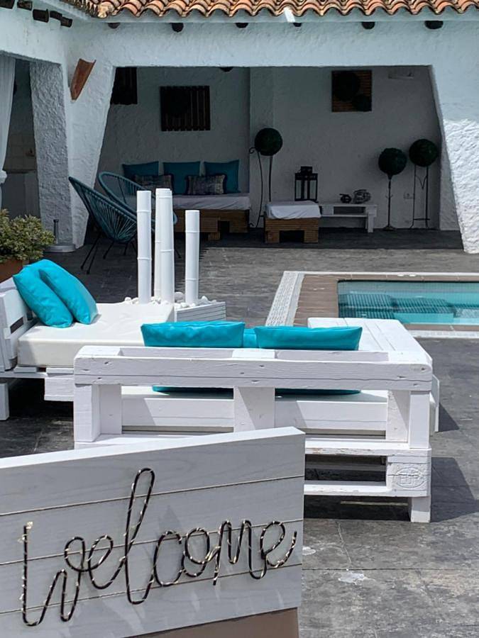 Hôtel pour 2 personnes, avec Terrasse et Jardin ainsi que Piscine et Vue