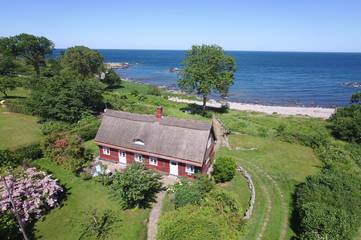 Ferienhaus für 4 Personen, mit Garten und Terrasse in Svaneke