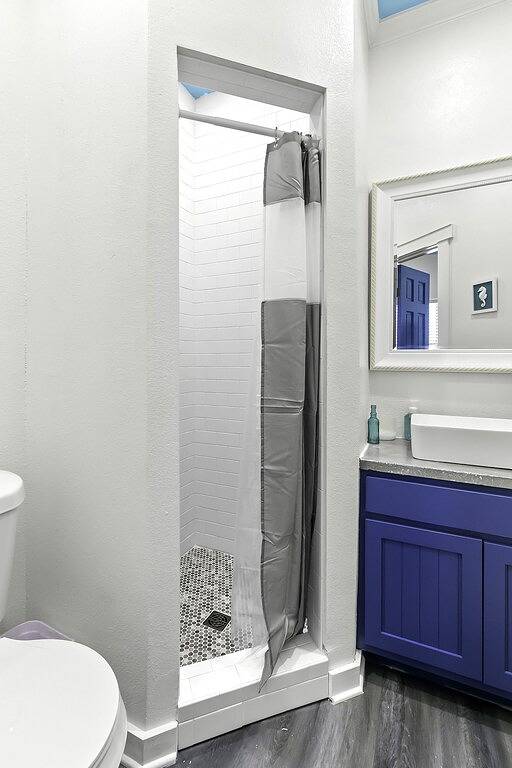 Moonlight Dreams- Gorgeous 3 Bedroom Home close to the beach in Brazoria County