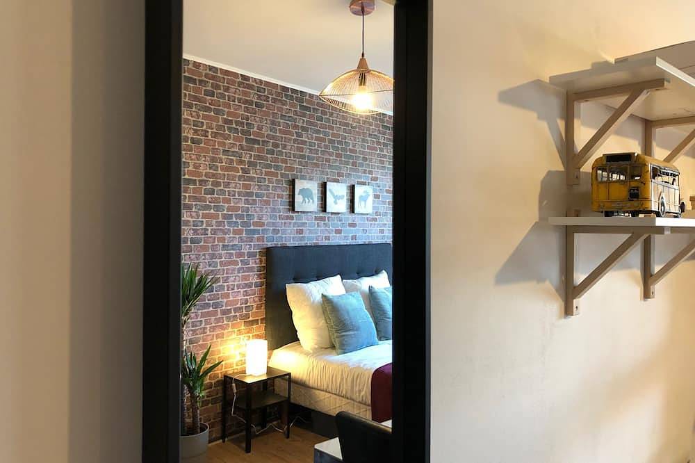Appartement entier, Studio avec balcon & parking gratuit in Tours, Région de Tours