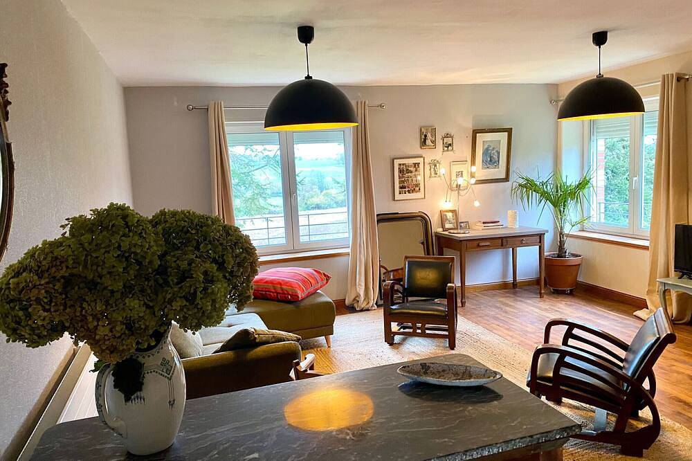 Gîte écologique familial en campagne, idéal pour sports et nature in Moulins-le-Carbonnel, Parc naturel régional Normandie-Maine