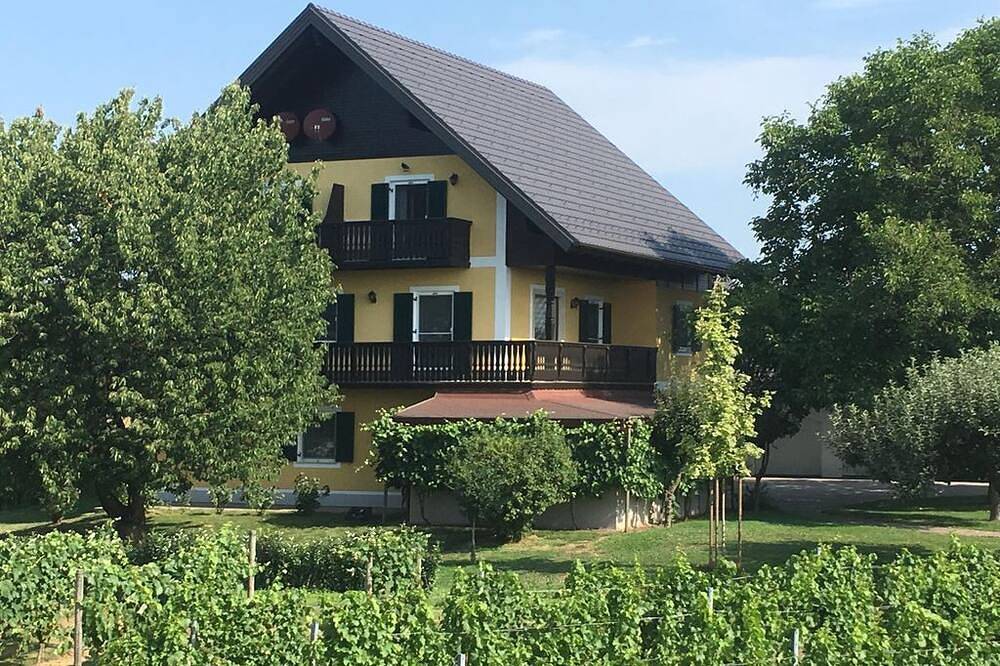 Doppelzimmer mit Balkon Nr. 3 - Gästehaus Stöckler in Südoststeiermark, Straden
