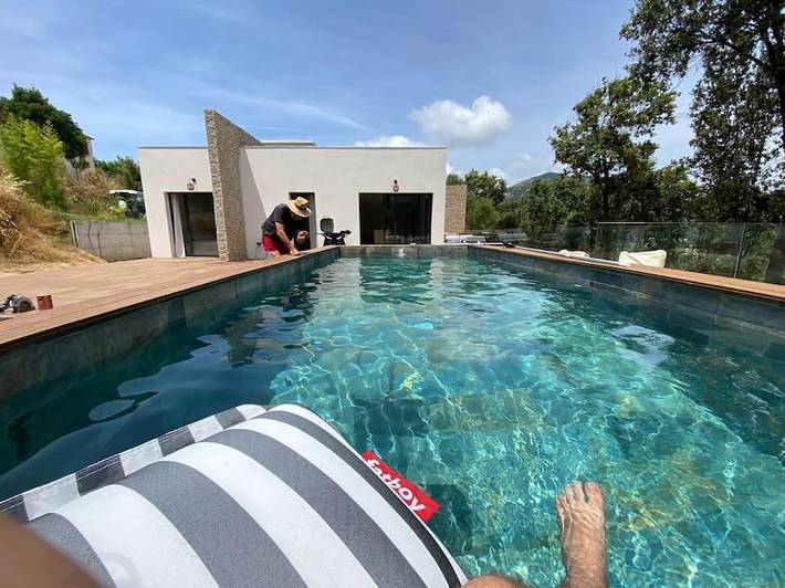 Villa pour 10 personnes, avec Terrasse et Jardin ainsi que Piscine et Vue à Ajaccio